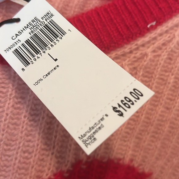 Fabulous 2 tone pink cashmere sweater with heart. NWT Size Large. - Picture 10 of 11
